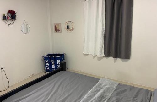 Georgetown House | 2 Bed House - Sleeps 4 - Pool - Parking - Wifi