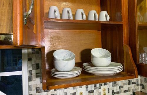 Georgetown House | 2 Bed House - Sleeps 4 - Pool - Parking - Wifi