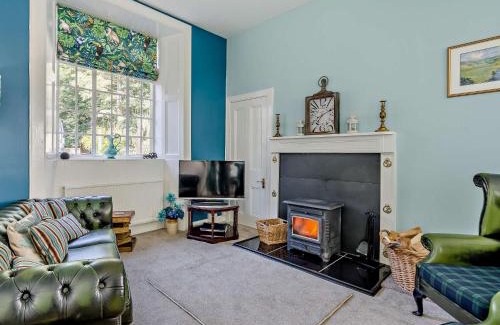 Kirriemuir House | 2 Bed in Glen Clova 93001