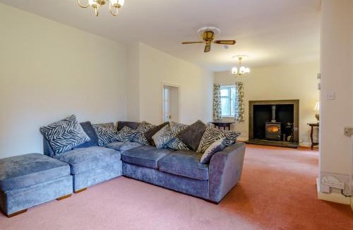 Kirkby Stephen House | 2 Bed in Kirkby Stephen 78605