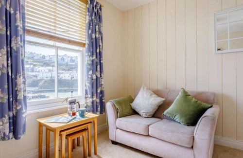 Mevagissey House | 2 Bed in Mevagissey MEVAC