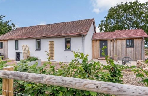 Newent House | 2 Bed in Newent 78696