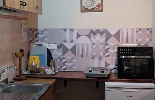 Bagni di Lucca House | 2 Bed Modernised Barn with Pool, within easy walking distance to Town.