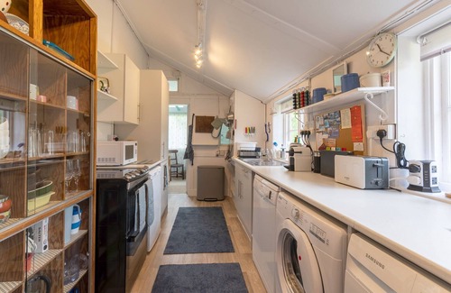 Stalham Cottage | 2 bed waterside Victorian cottage with moorings & fishing
