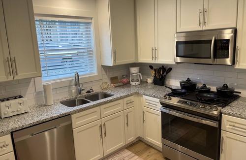 Poncey-Highland Condo | 2 Bedrm Apt On Beltline VA Highlands