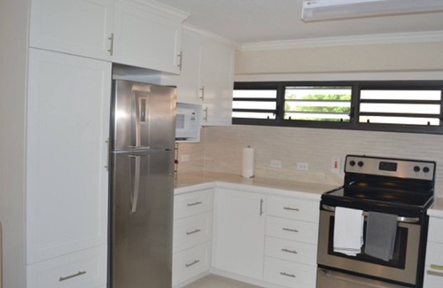 Garrison Historic Area Apartment | 2 bedroom 1 bathroom unit on Barbados' south coast near to shopping & beaches.