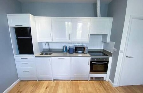 Cantelowes Apartment | 2-Bedroom/2-Bath/15 min. Camden Town