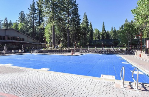 Truckee Apartment | 2 Bedroom 2 Bathroom Ski Trails Condo by RedAwning
