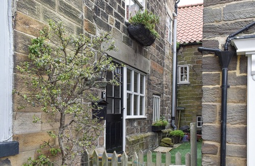 Robin Hood's Bay Cottage | 2 bedroom accommodation in Robin Hoods Bay