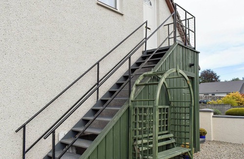 Cromarty Firth Cottage | 2 bedroom accommodation in Alness, near Invergordon