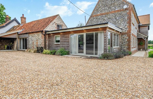East Dereham Cottage | 2 bedroom accommodation in Great Dunham, near Swaffham