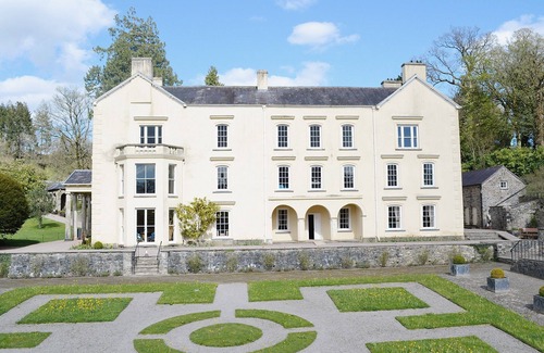 Porthyrhyd Cottage | 2 bedroom accommodation in Porthyrrhyd, near Carmarthen