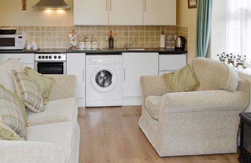 Folkton Cottage | 2 bedroom accommodation in Flixton, near Filey