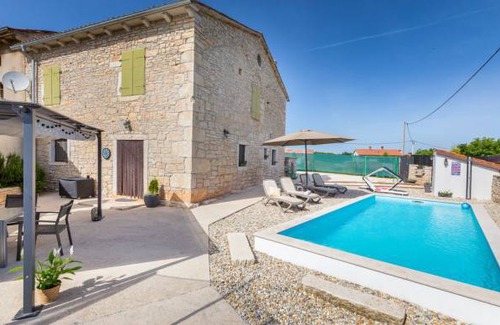 Rezanci House | 2 bedroom accommodation in Svetvincenat