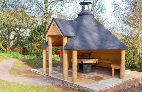 Crediton Cottage | 2 bedroom accommodation in Bow, near Crediton