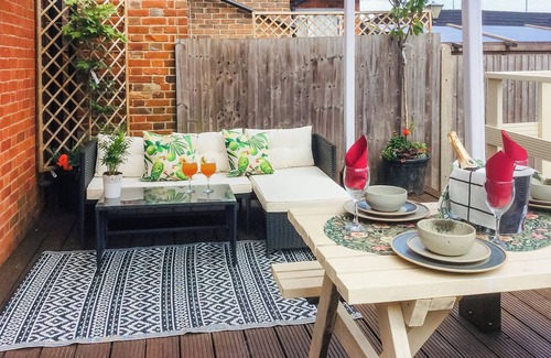 Fairseat Cottage | 2 bedroom accommodation in Harvel, near Meopham