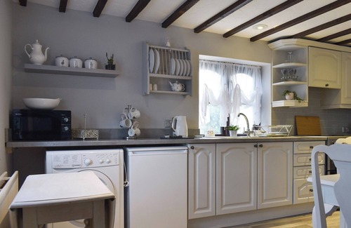 Geldeston Cottage | 2 bedroom accommodation in Geldeston, near Beccles