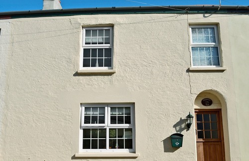 Instow Cottage | 2 bedroom accommodation in Instow, near Bideford