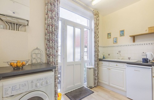 Exmouth Cottage | 2 bedroom accommodation in Exmouth