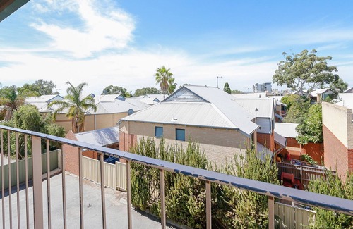 Rivervale Apartment | 2 Bedroom Apartment Free Wifi and Parking