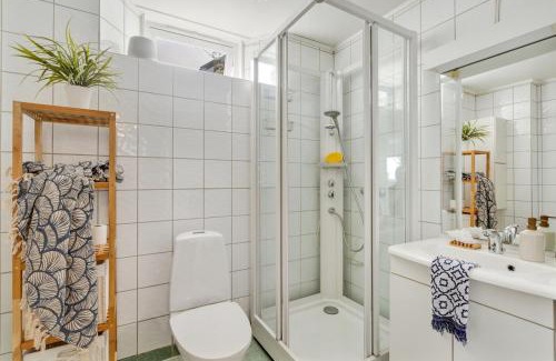 Tromso Apartment | 2-Bedroom Apartment with Private Entrance Near Tromsø City Centre