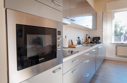 Zwevegem Apartment | 2-Bedroom Apt Above Venti Restaurant – Near Xpo