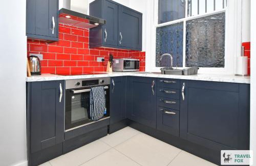 Burslem Apartment | 2 Bedroom Central Stay