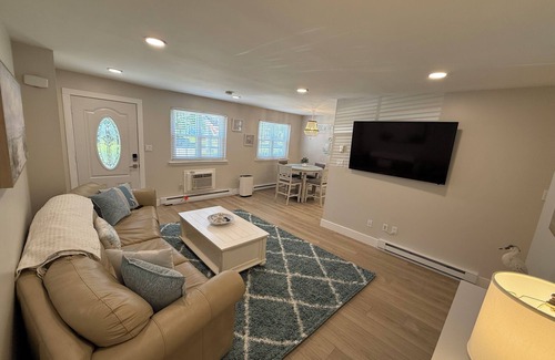 Anglesea Condo | 2-bedroom condo in serene North Wildwood with WiFi, AC