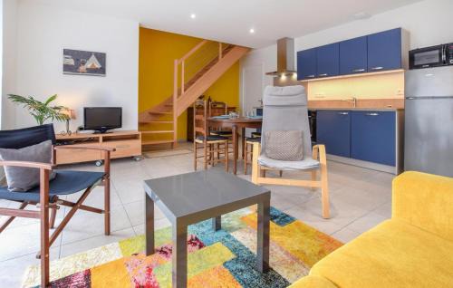 Gouville-sur-Mer House | 2 Bedroom Cozy Home In Gouville-Sur-Mer