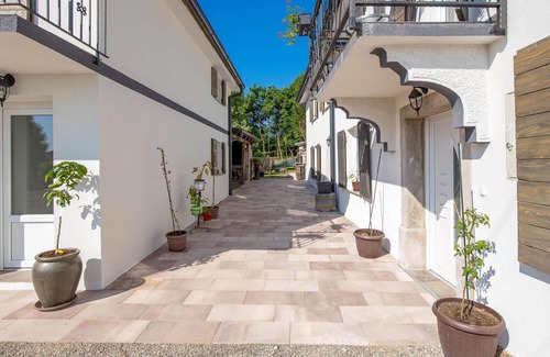 Jurdani House | 2 bedroom cozy home in Jurdani