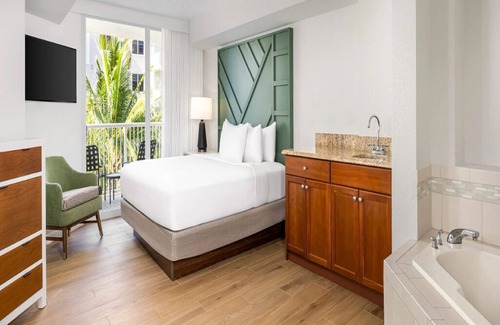 Pompano Beach Resort | 2 Bedroom Deluxe at Pompano Beach, Wyndham Santa Barbara!