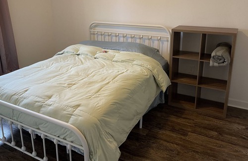 Reidsville House | 2 Bedroom Guest House in Reidsville