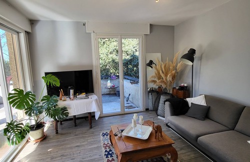 Bouc-Bel-Air House | 2 Bedroom Private vacation home in Bouc-Bel-Air