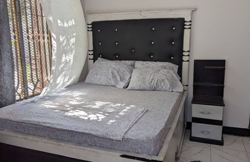 Dar es Salaam Apartment | 2 Bedroom spacious Cozy Home,10 min Walk to Beach