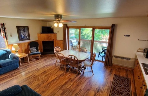 Ray Villa | 2 Bedroom Wolf Villa in Voyageurs National Park