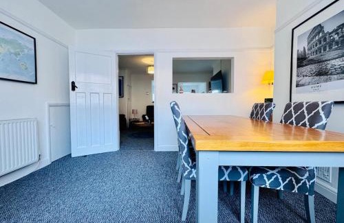 Neath Apartment | 2 Beds, Entire Home, Spacious Bedrooms, Garden