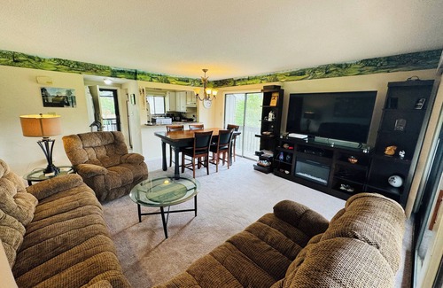 Pinehurst Condo | 2 Br Condo on resort Property access to members benefits pool/hottub/golf cart