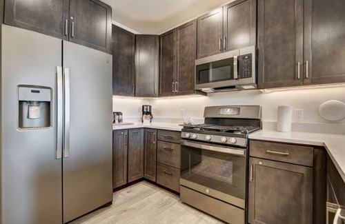 Lakeside Village Condo | 2 BR Mountain Getaway + Hot Tub Access