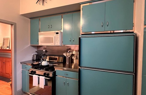 East Texas Apartment | 2 BR Schoolhouse Apt w/Sauna