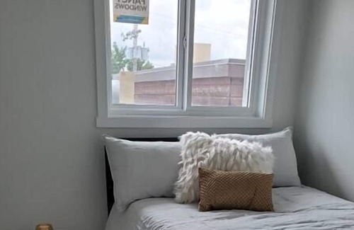 Clairmont Apartment | 2 Double Private Trendy Executive Urban Loft Suites