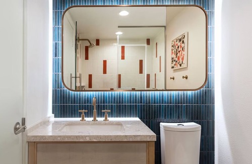 Islamorada Hotel | 2 Guest Room, 2 Queens, Balcony, Free Parking, 3 Pools & Pet Friendly