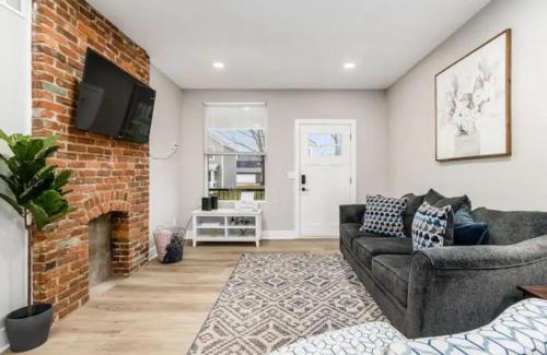 Livingston Park House | 2 homes side by side downtown with fenced yard and hot tub