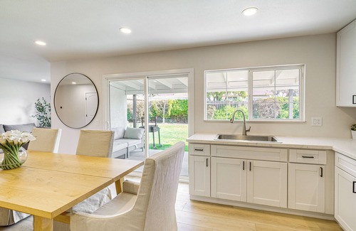 Via Marina House | 2 Mi to Beach: Pet-Friendly Oxnard Home w/ Yard