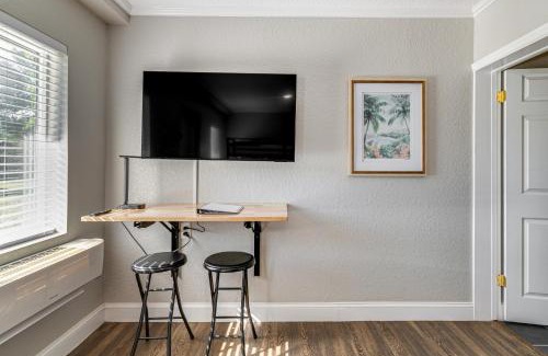 Homosassa Apartment | 2 Mi to Chassahowitzka River! Cozy Resort Studio