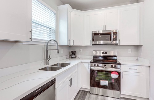 Tulane - Gravier House | < 2 Mi to Jackson Square: New Orleans Home w/Yard