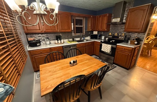 Ragland House | 2 miles from Buffalo Mountain Trail 8 Devil Anse