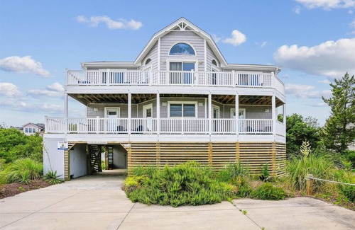 Ocean Hill House | 2 min to beach, Private Pool & Hot Tub. Ocean Hill