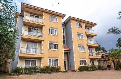 Kampala Apartment | 2 minute walk to the American embassynnestled in the heart of town