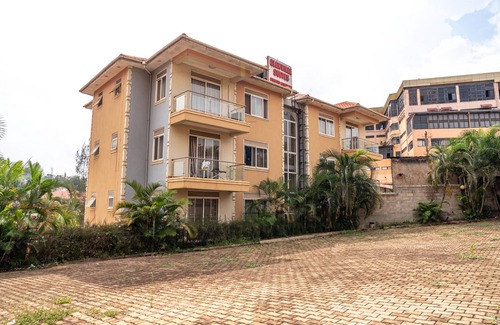 Kampala Apartment | 2 minute walk to the American embassynnestled in the heart of town