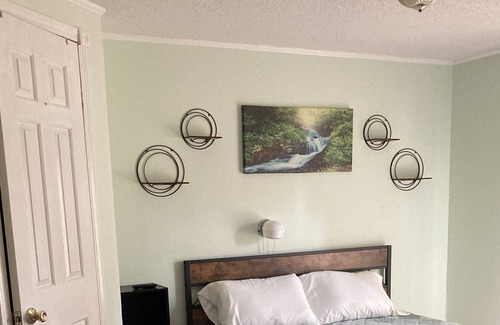 East Jordan House | 2 Mountain Resorts, and Lake Charlevoix! Year round fun w/amenities of home.